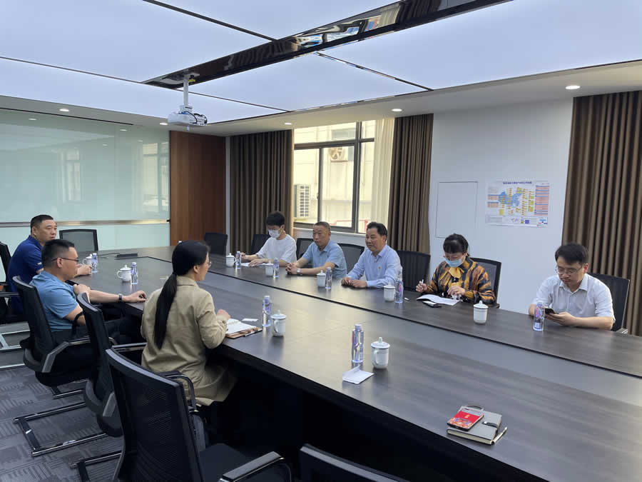 嘉興市人大常委會(huì )副主任趙建明一行考察公司