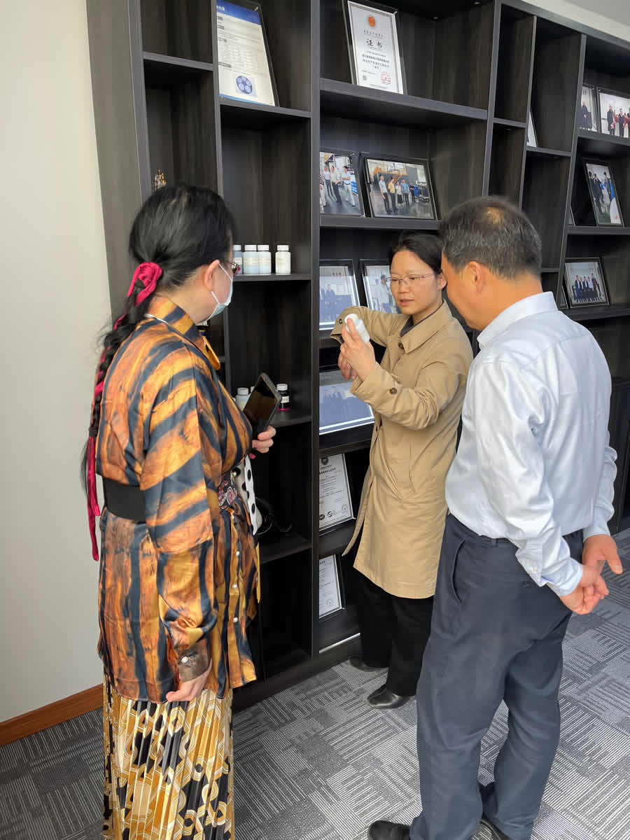 嘉興市人大常委會(huì )副主任趙建明一行考察公司
